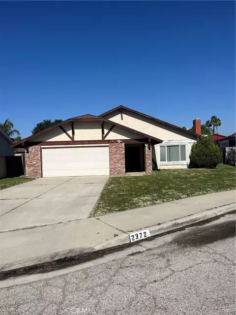 2372 Carlsbad Cir, Hemet, CA 92545
