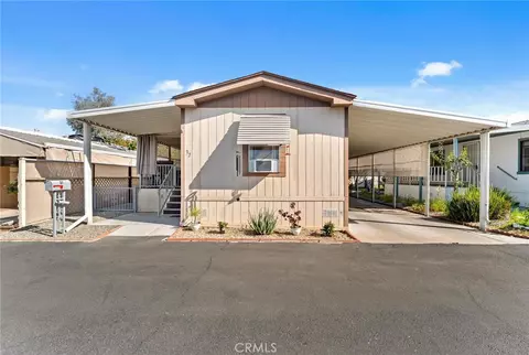 530 W Devonshire Ave #37, Hemet, CA 92543