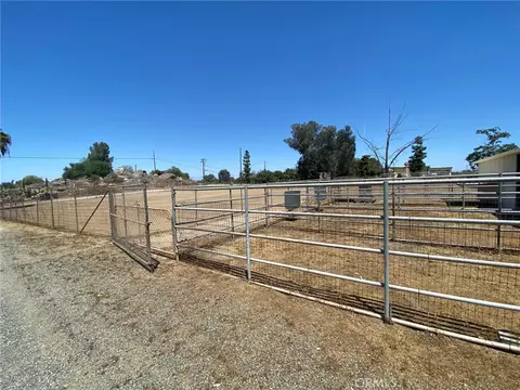 21705 John St, Perris, CA 92570 photo 9