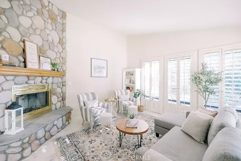 Living - 37450 Downey Rd, Temecula, CA 92592 photo 3 of 4