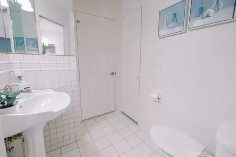 Bath - 37450 Downey Rd, Temecula, CA 92592 photo 6 of 7