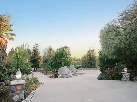 Exterior - 37450 Downey Rd, Temecula, CA 92592 photo 10 of 12