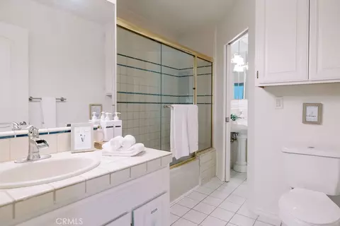 Bath - 37450 Downey Rd, Temecula, CA 92592 photo 5 of 7