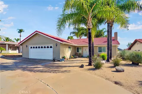 23619 Cutter Dr, Canyon Lake, CA 92587