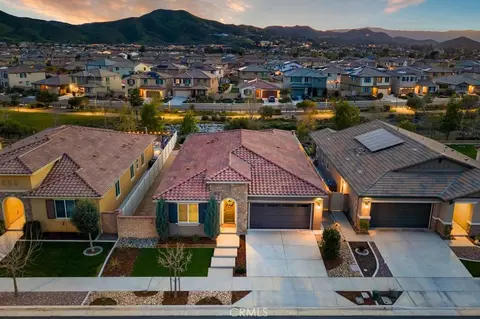 29807 Saddle Ranch Pl, Menifee, CA 92584