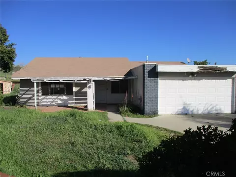 560 W 10th St, Perris, CA 92570