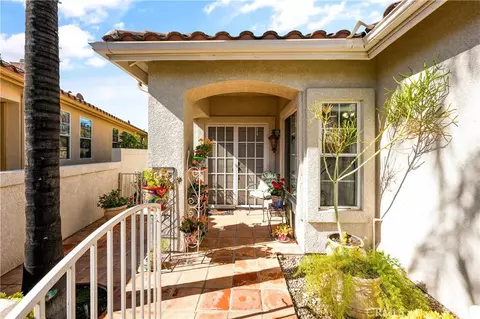 40465 Via Camposeco, Murrieta, CA 92562