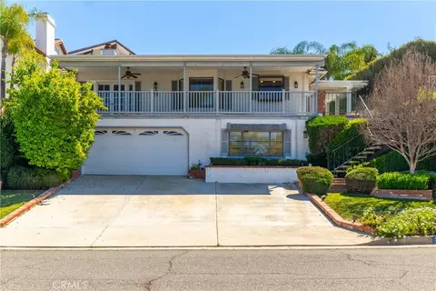 22081 Village Way Dr, Canyon Lake, CA 92587