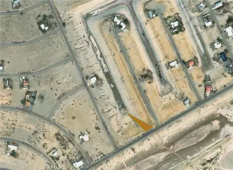 786 Crystal Ave, Thermal, CA 92274