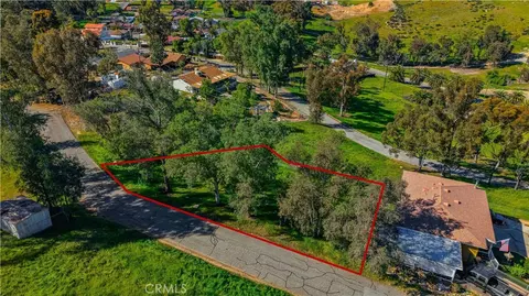 426 Sannelle St, Lake Elsinore, CA 92530