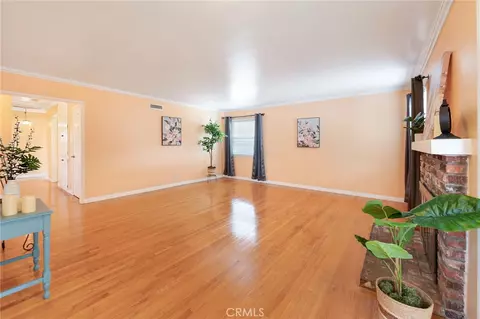 Living - 910 S 5th, Arcadia, CA 91006 photo 2 of 5
