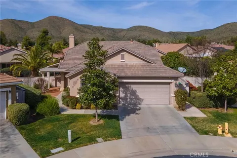 29427 Bentcreek Ct, Menifee, CA 92584