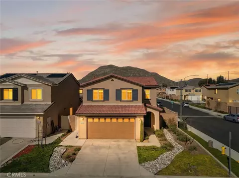 30826 Grand Prix Ct, Winchester, CA 92596