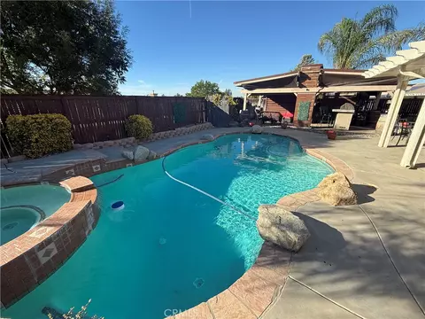 36857 Pomerol Loop, Winchester, CA 92596 photo 2