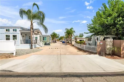 501 S Mistletoe #19, San Jacinto, CA 92582