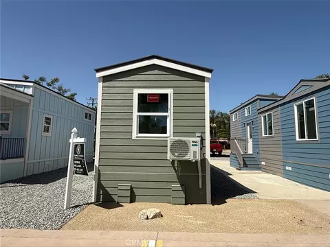501 S Mistletoe #18, San Jacinto, CA 92582