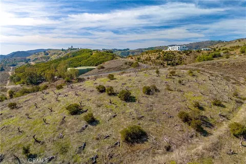 5 Via Gorrion, Temecula, CA 92590 photo 4