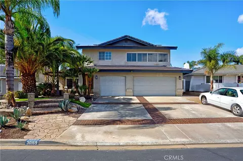 30169 Gulf Stream Dr, Canyon Lake, CA 92587
