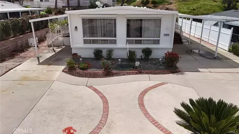 22895 Skylink Dr, Canyon Lake, CA 92587