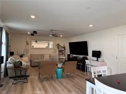 5564 Spur Dr, Hemet, CA 92545 photo 4