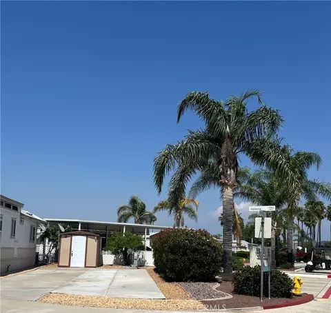 1295 S Cawston Ave, Hemet, CA 92545