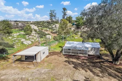 42580 E Benton, Hemet, CA 92544