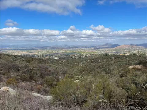 4 Esplendida Way, Temecula, CA 92592 photo 2