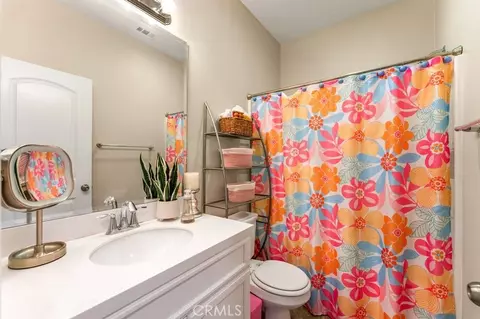 Bath - 31724 Abruzzo, Temecula, CA 92591 photo 4 of 7