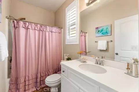 Bath - 31724 Abruzzo, Temecula, CA 92591 photo 3 of 7