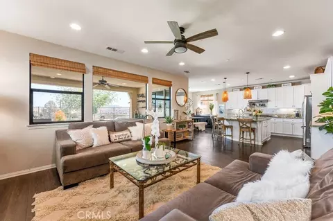 Living - 31724 Abruzzo, Temecula, CA 92591 photo 3 of 5