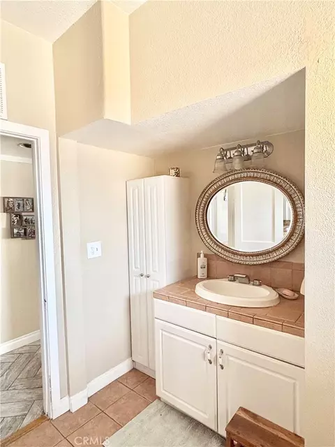Bath - 13331 Holly St, Trona, CA 93562 photo 3 of 3