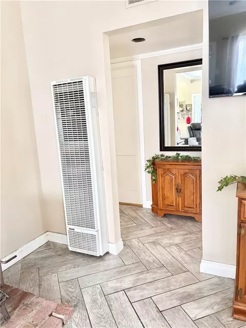 Entry Way - 13331 Holly St, Trona, CA 93562 photo 1 of 3