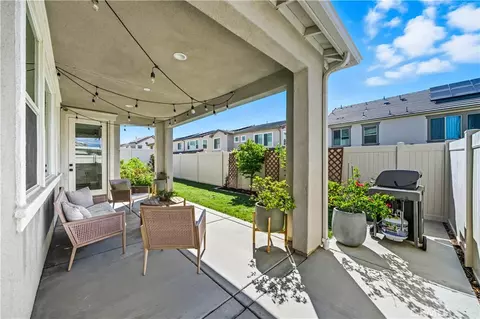 Exterior - 32017 Radiant Dr, Temecula, CA 92591 photo 3 of 10