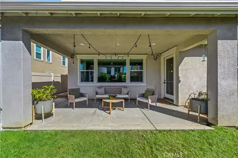 Exterior - 32017 Radiant Dr, Temecula, CA 92591 photo 5 of 10