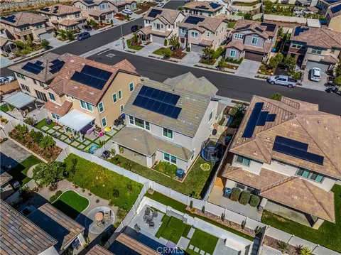 View/Area - 32017 Radiant Dr, Temecula, CA 92591 photo 2 of 6