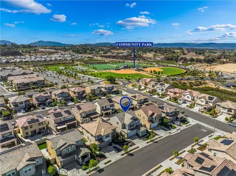 View/Area - 32017 Radiant Dr, Temecula, CA 92591 photo 4 of 6