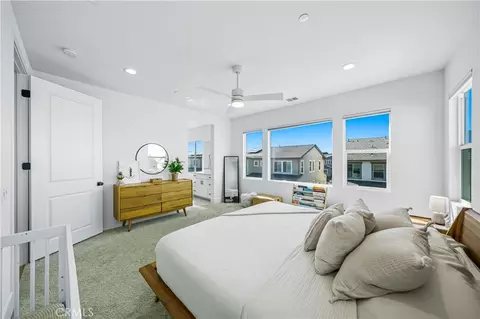 Bedroom - 32017 Radiant Dr, Temecula, CA 92591 photo 2 of 6
