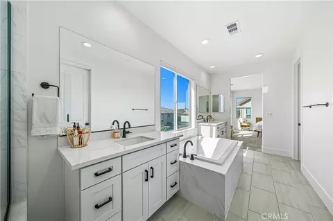 Entry Way - 32017 Radiant Dr, Temecula, CA 92591 photo 12 of 12
