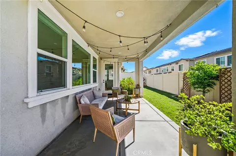 Exterior - 32017 Radiant Dr, Temecula, CA 92591 photo 4 of 10