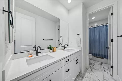 Bath - 32017 Radiant Dr, Temecula, CA 92591 photo 5 of 6