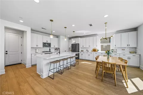 Kitchen - 32017 Radiant Dr, Temecula, CA 92591 photo 3 of 6