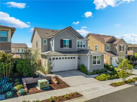 Exterior - 32017 Radiant Dr, Temecula, CA 92591 photo 2 of 10