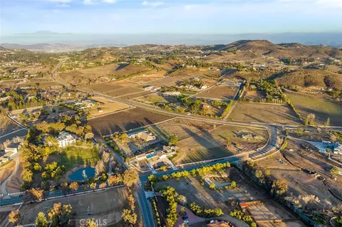 39550 Calle De Companero, Murrieta, CA 92562
