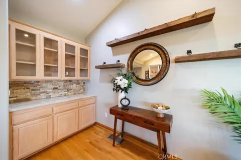 Entry Way - 4408 Brodea Ln, Fallbrook, CA 92028 photo 4 of 8