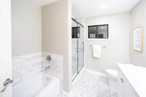 Bath - 4408 Brodea Ln, Fallbrook, CA 92028 photo 7 of 7