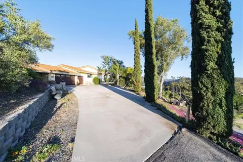 Exterior - 4408 Brodea Ln, Fallbrook, CA 92028 photo 13 of 14