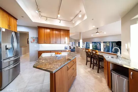 Kitchen - 4408 Brodea Ln, Fallbrook, CA 92028 photo 5 of 5