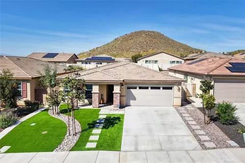 28084 Chambers Ave, Menifee, CA 92585