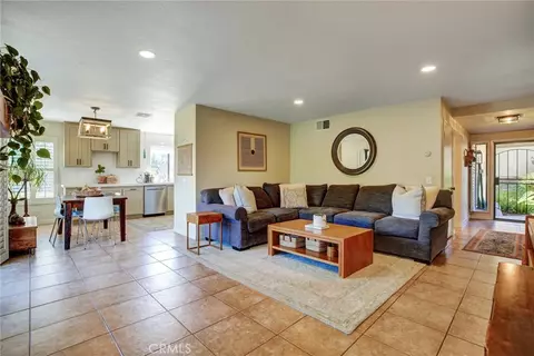 1740 Pala Lk, Fallbrook, CA 92028