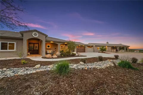 37527 La Encina Cir, Murrieta, CA 92562